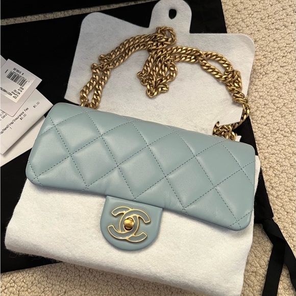 *SOLD*NWT Chanel 22P Quilted Pending CC Small Classic Flap Lambskin w Receipt! - Picture 2 of 13